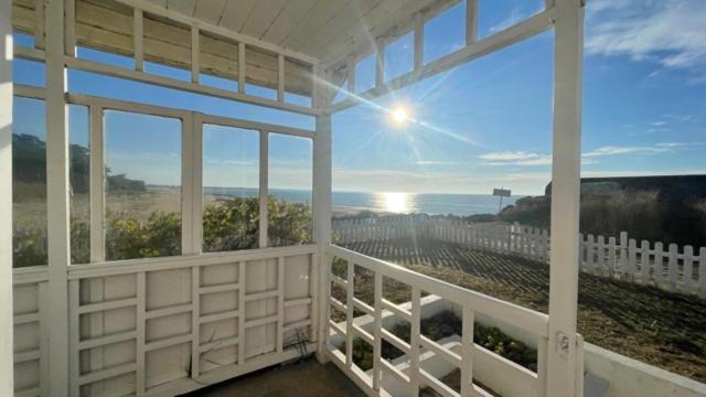 Maison Sur La Plage Avec Vue Mer Panoramique Le Martray Buitenkant foto